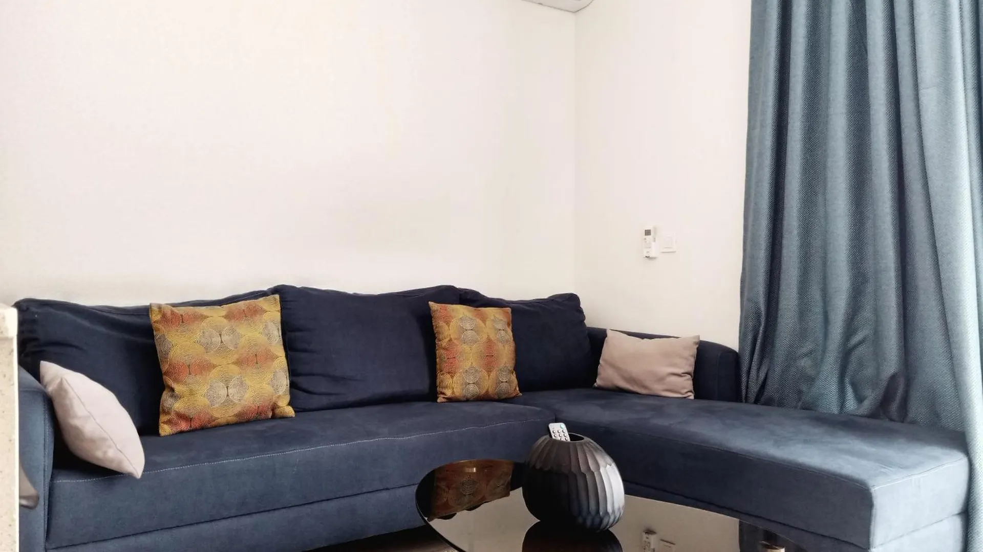 דקר Studio La Rose